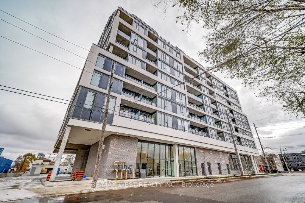 859 The Queensway, unit 513 for rent