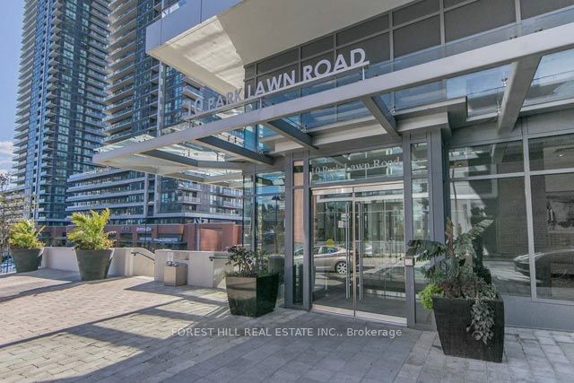 10 Park Lawn Rd, unit 1302 for rent