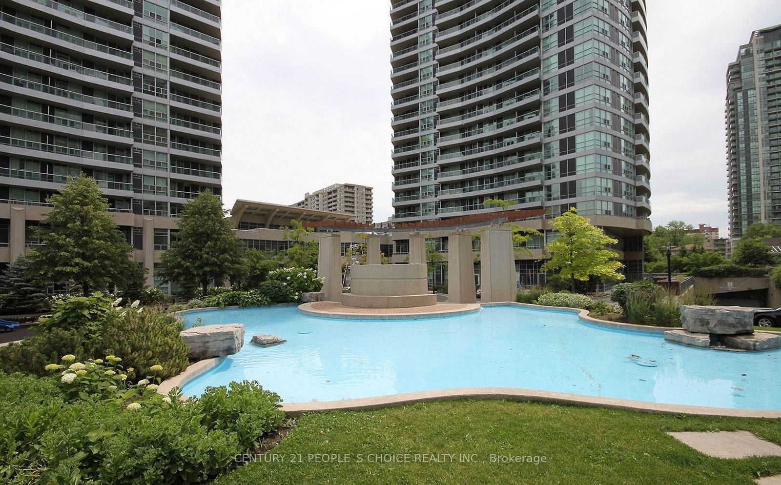 1 Elm Dr, unit 903 for sale