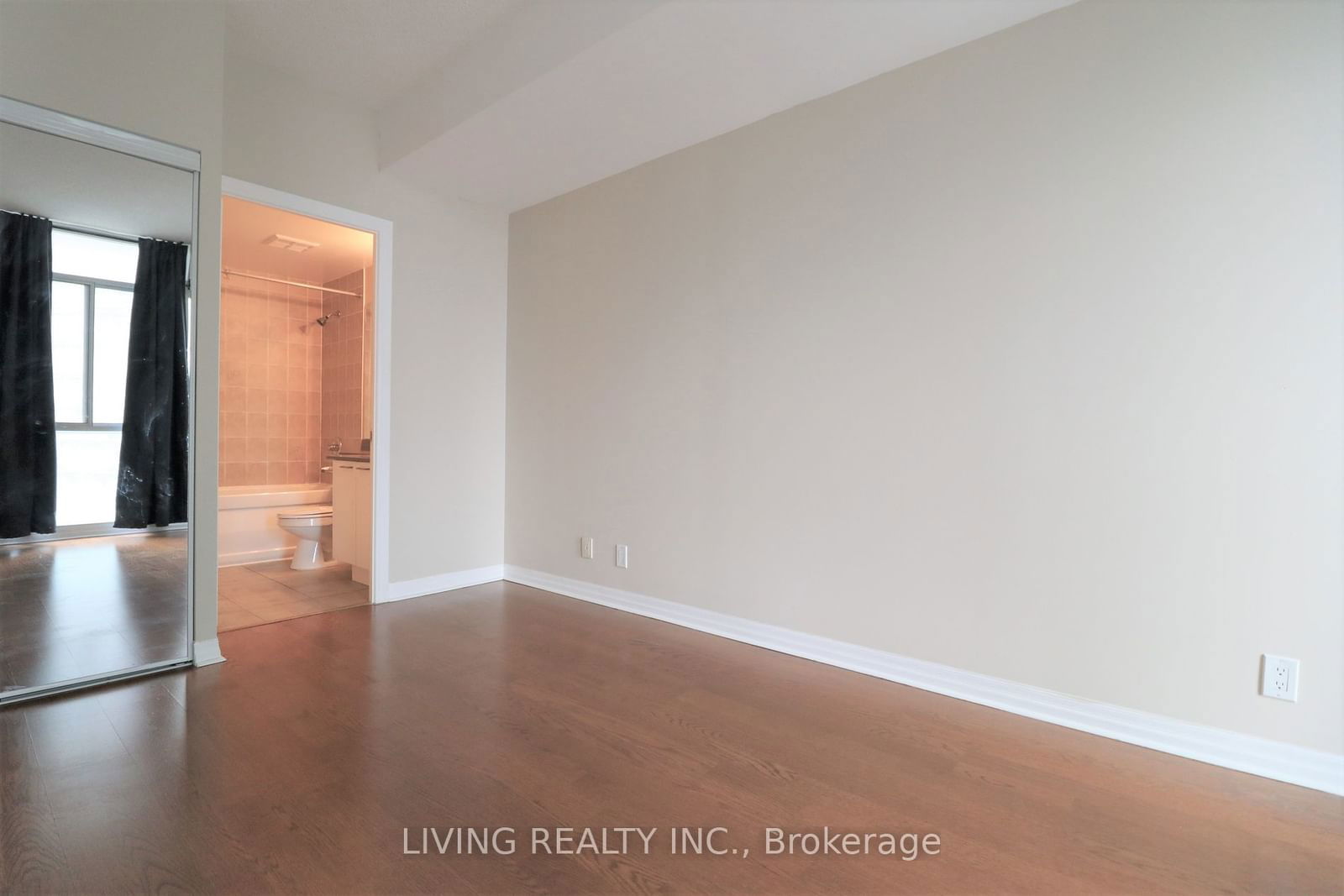 3939 Duke of York Blvd, unit 1705 for rent