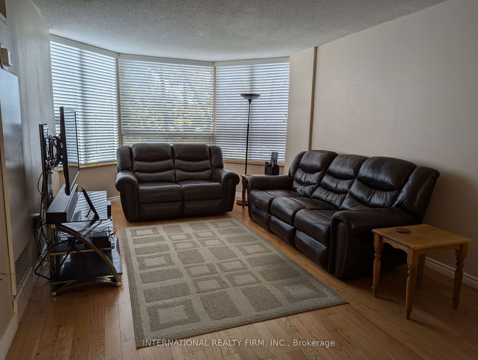 1270 Maple Crossing Blvd, unit 308 for rent