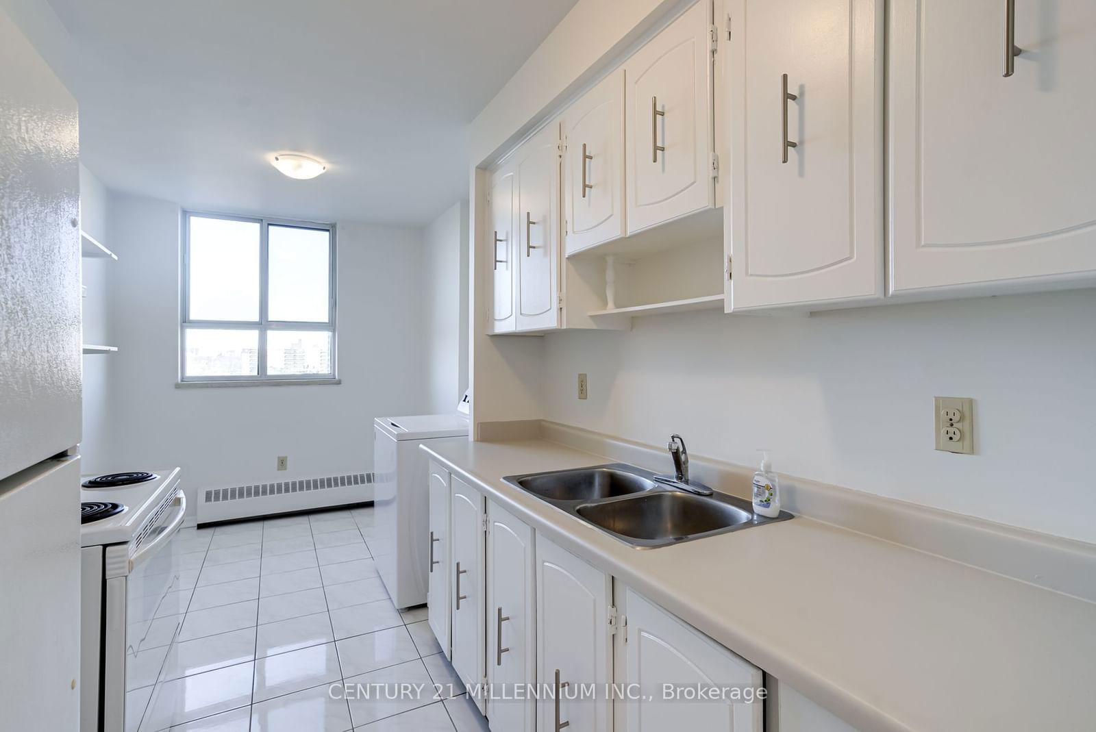 1615 Bloor St, unit 712 for sale