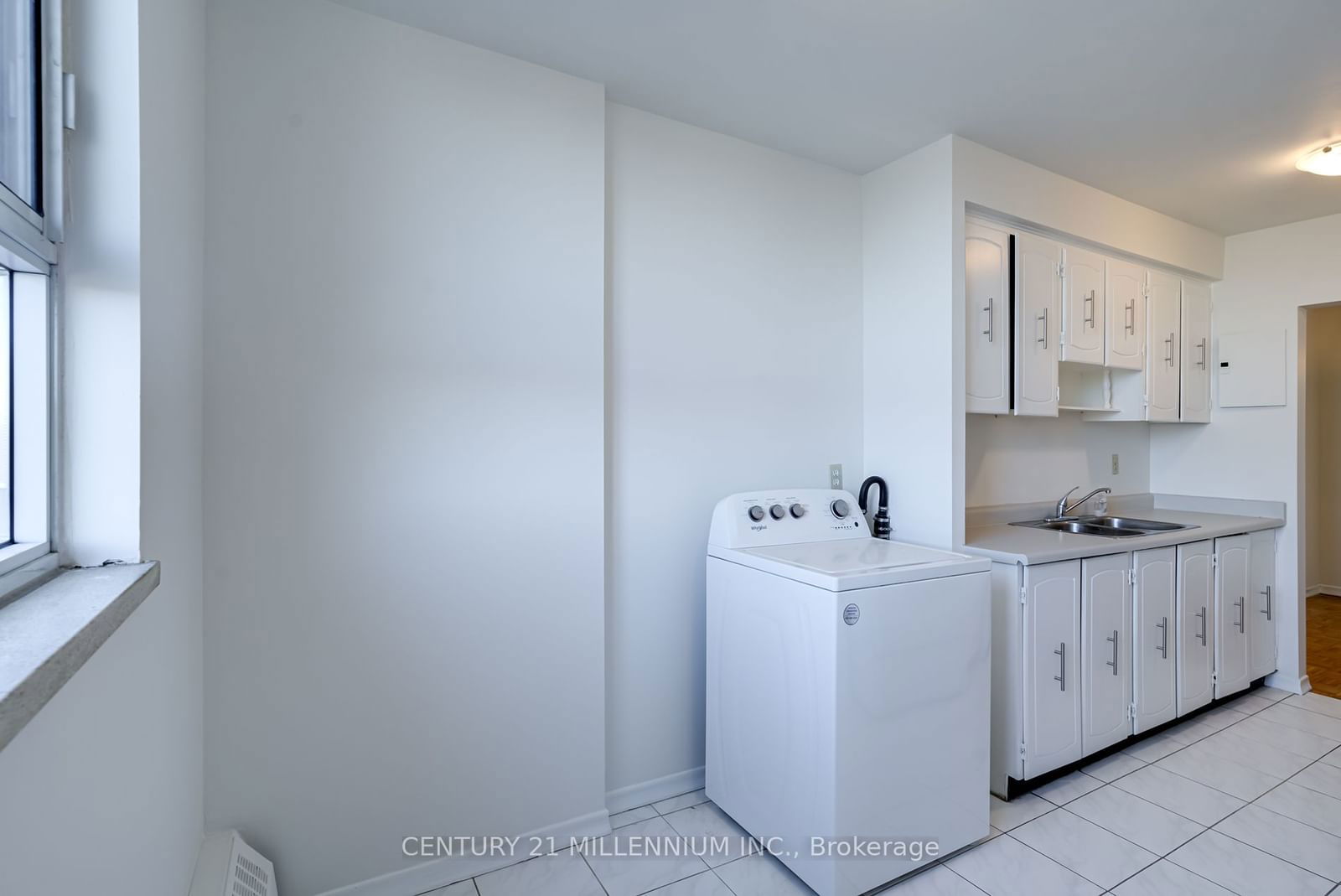 1615 Bloor St, unit 712 for sale