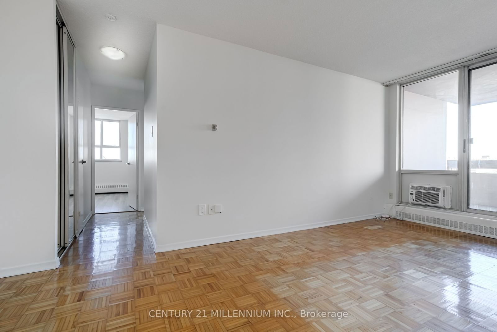 1615 Bloor St, unit 712 for sale