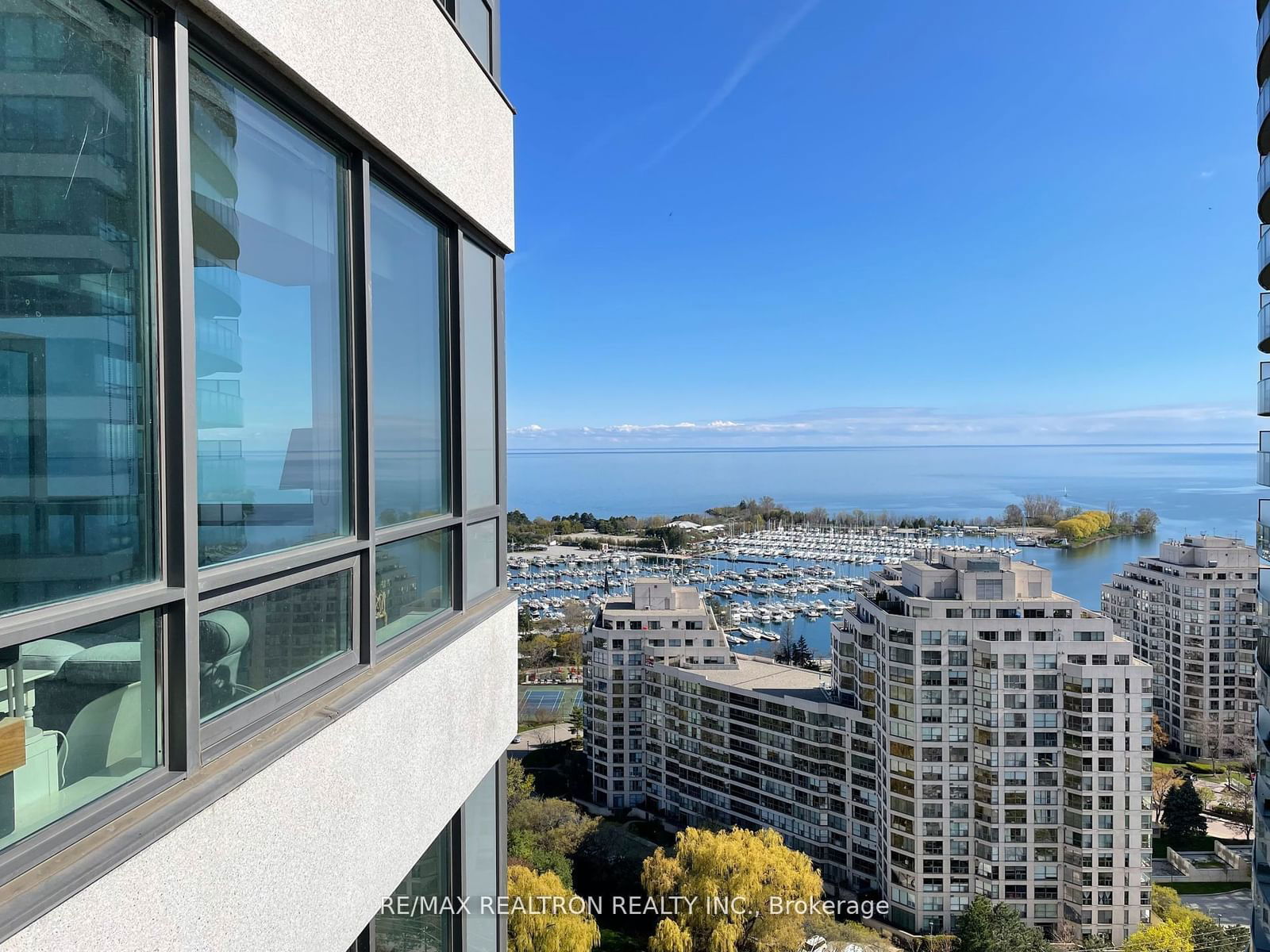 2230 Lake Shore Blvd W, unit 2402 for rent