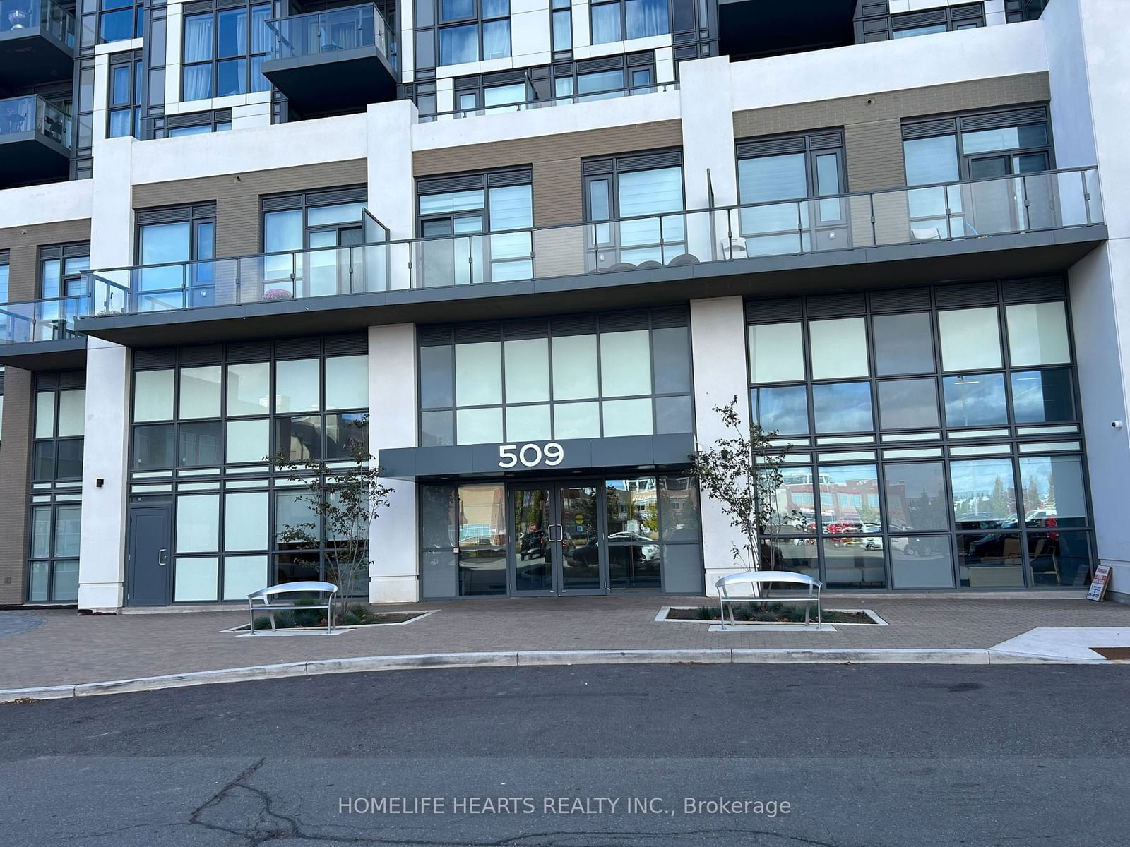 509 Dundas St W, unit 602 for rent