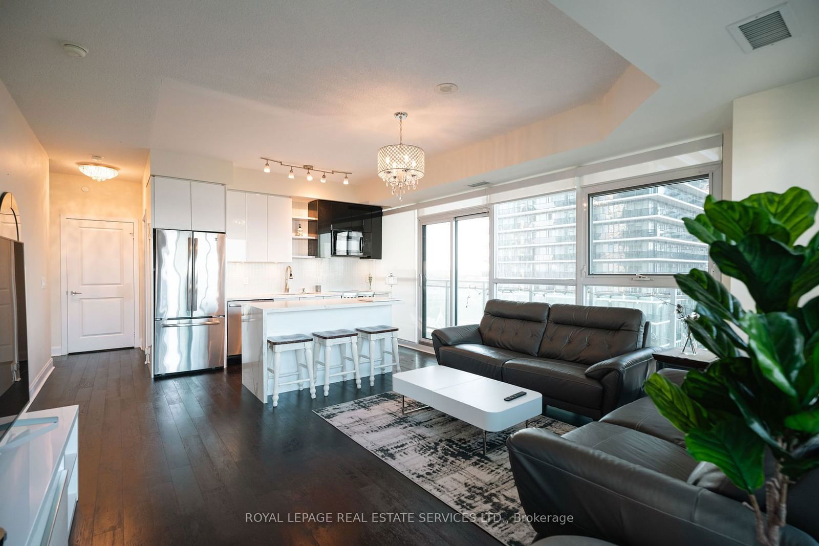 33 Shore Breeze Dr, unit 1509 for sale