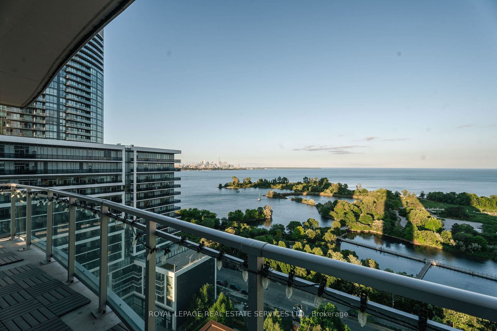 33 Shore Breeze Dr, unit 1509 for sale