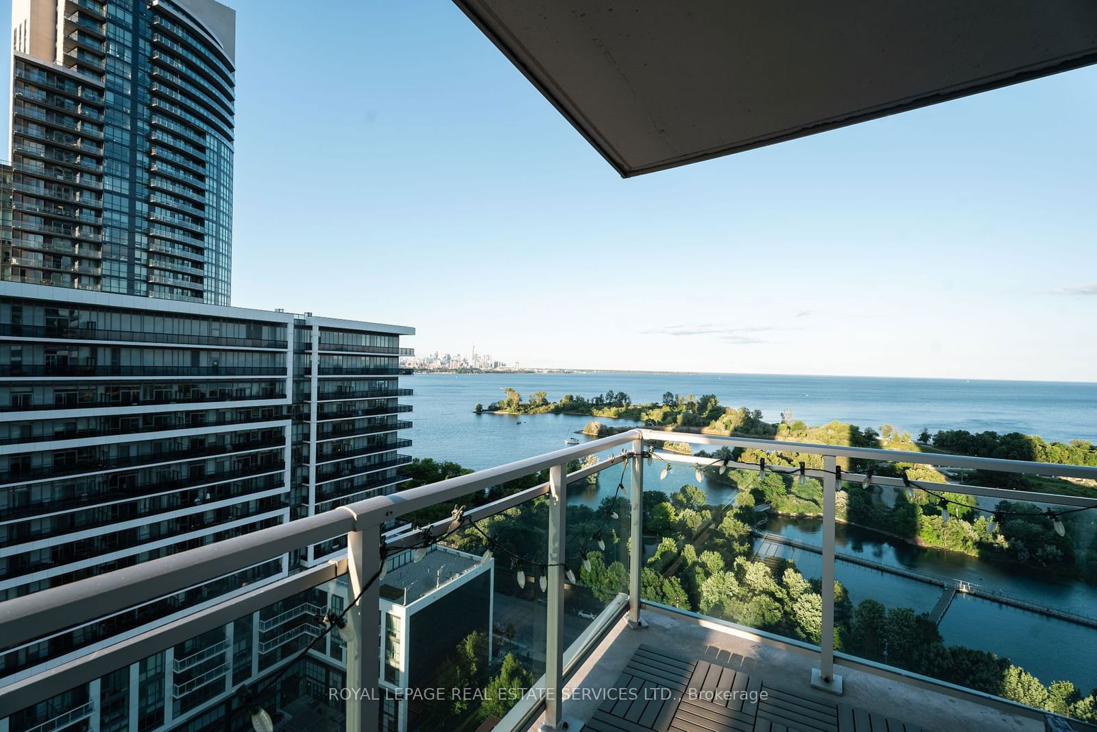 33 Shore Breeze Dr, unit 1509 for sale