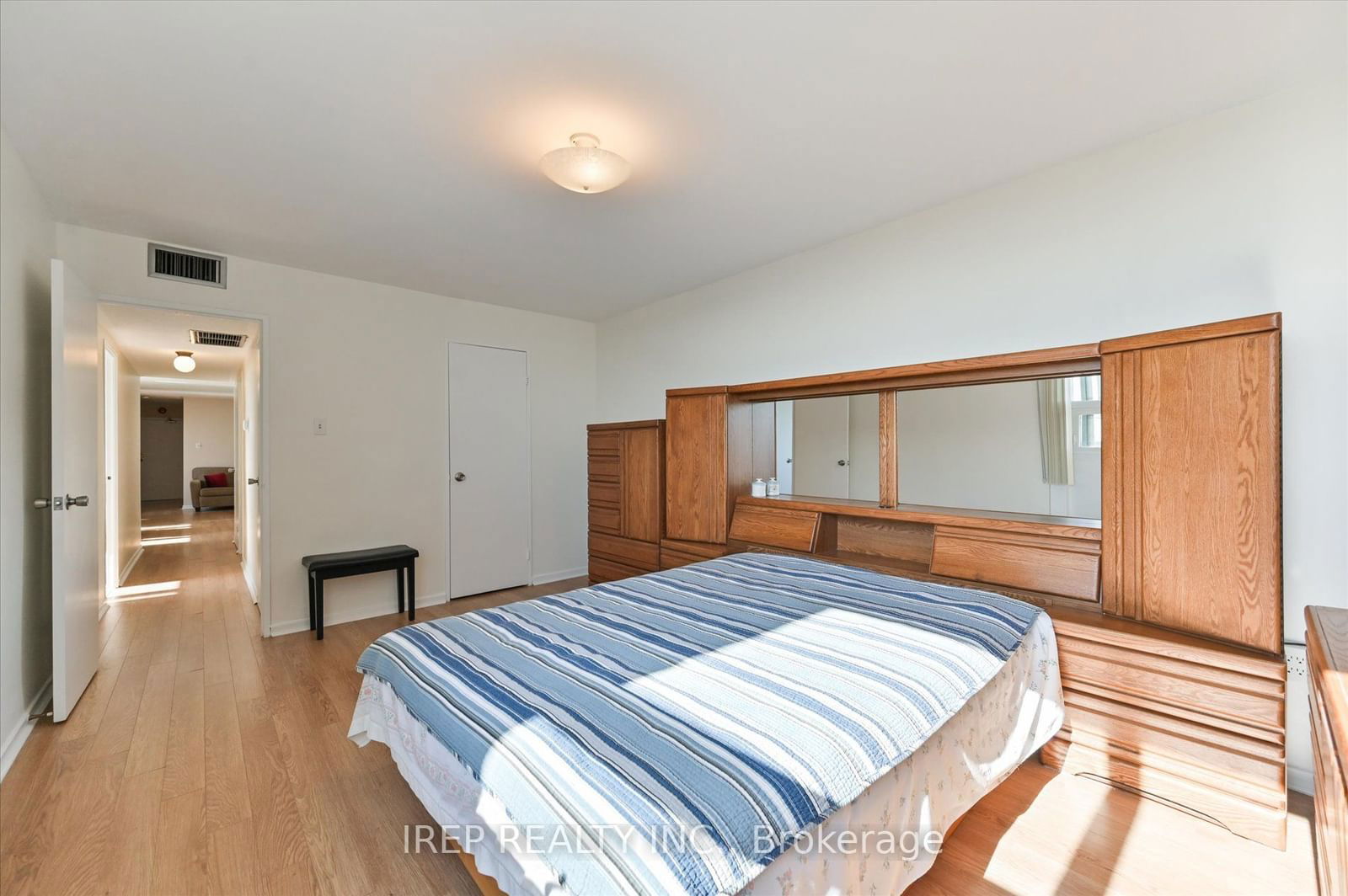 2323 Confederation Pkwy, unit 1201 for sale