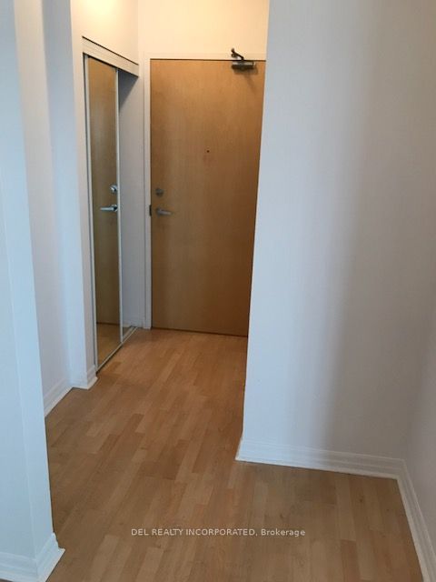 220 Burnhamthorpe Rd W, unit 2602 for rent