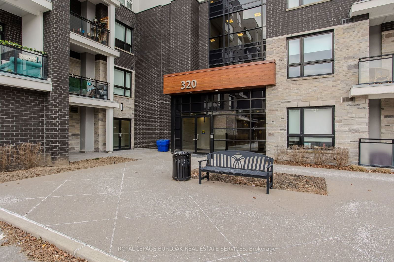 320 Plains Rd E, unit 517 for sale