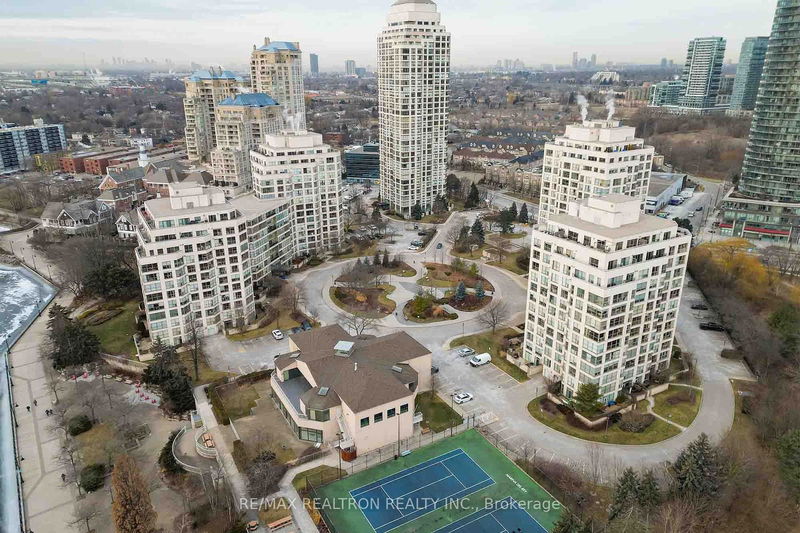 2267 Lake Shore Blvd W, unit 411 for sale