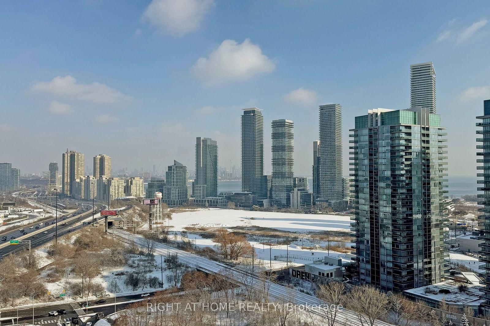 The Tides at Mystic Pointe Condos, Etobicoke, Toronto