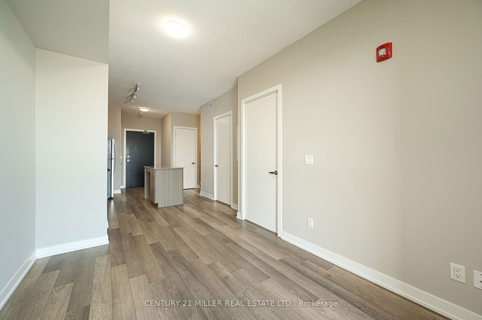 5240 Dundas St, unit B512 for rent