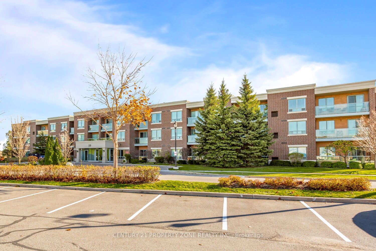 25 Via Rosedale Way, unit 204 for sale