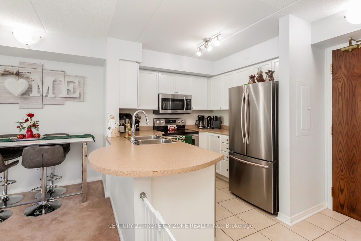 25 Via Rosedale Way, unit 204 for sale