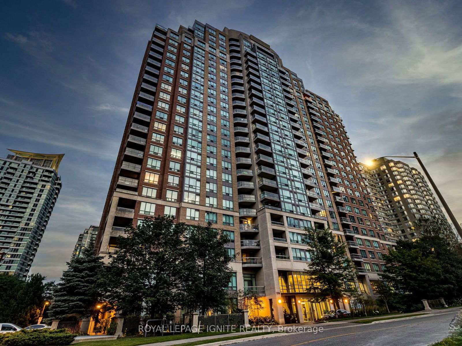 156 Enfield Pl, unit 1711 for sale