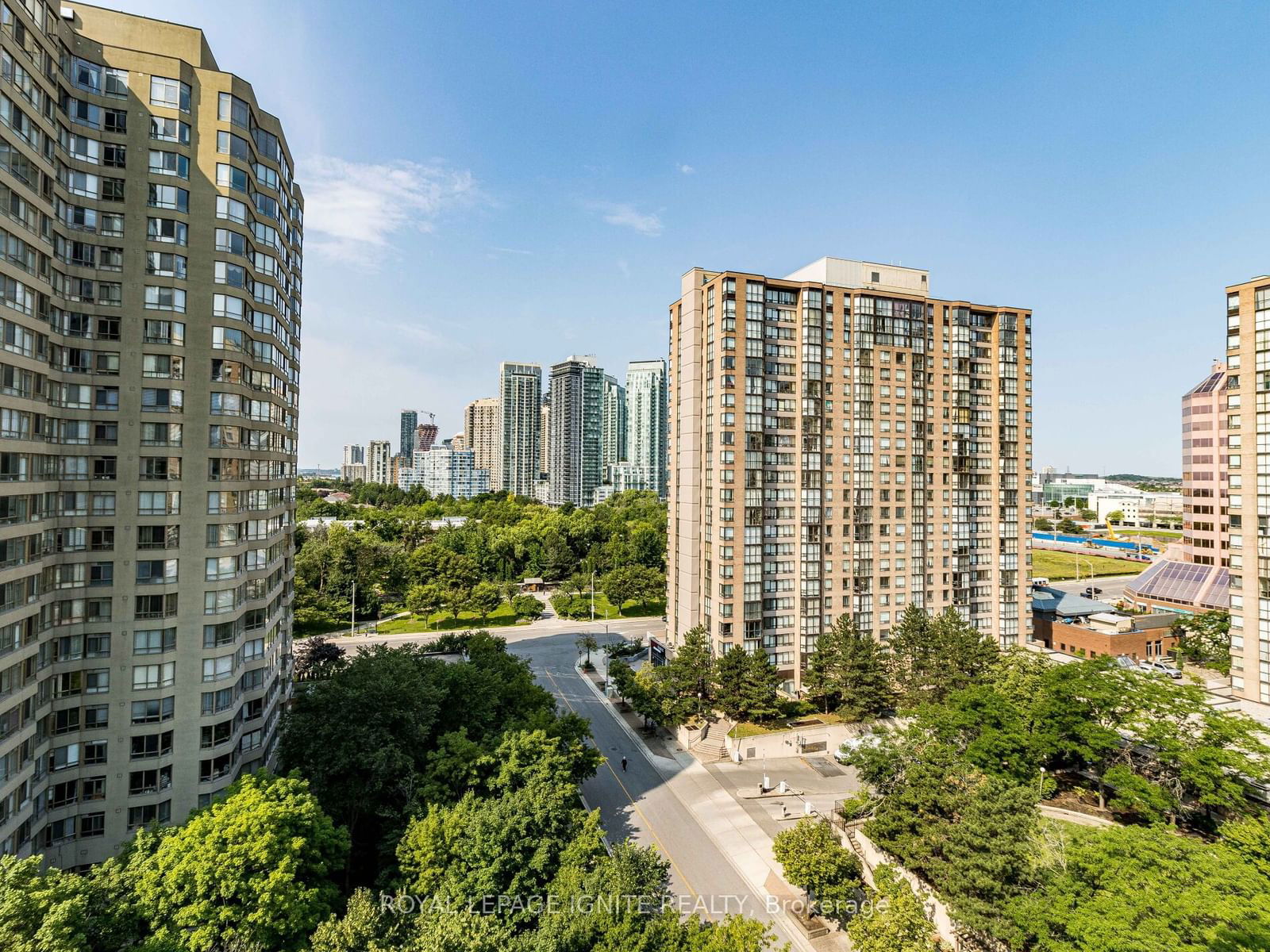 156 Enfield Pl, unit 1711 for sale