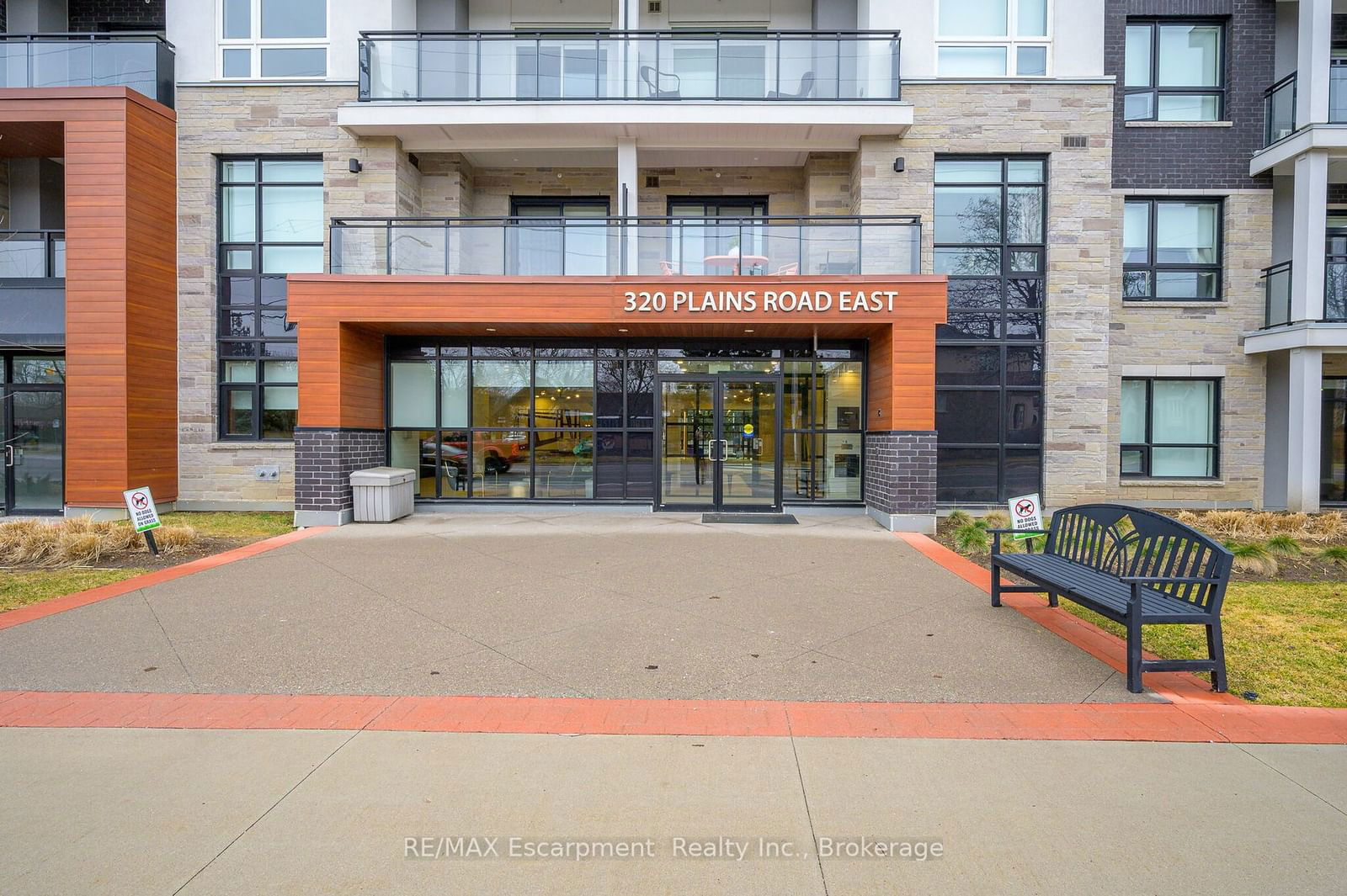 320 PLAINS Rd E, unit 220 for sale