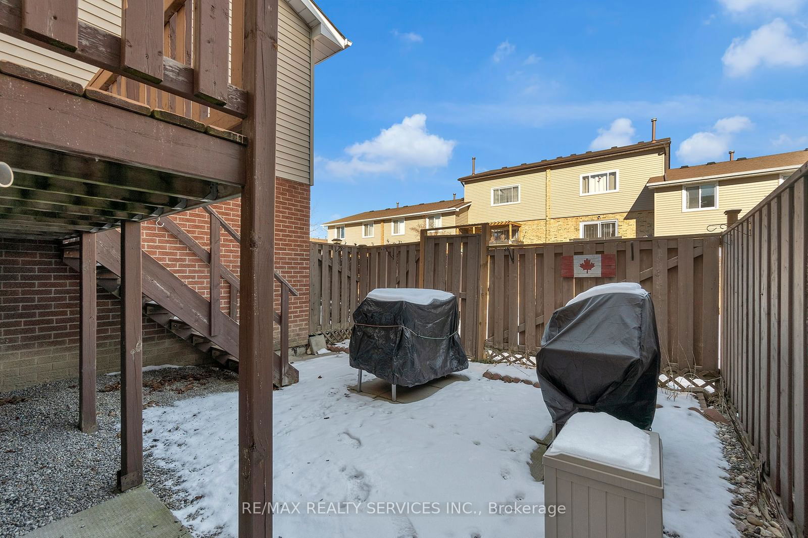 21 Carisbrooke Court Townhomes, Brampton, Toronto