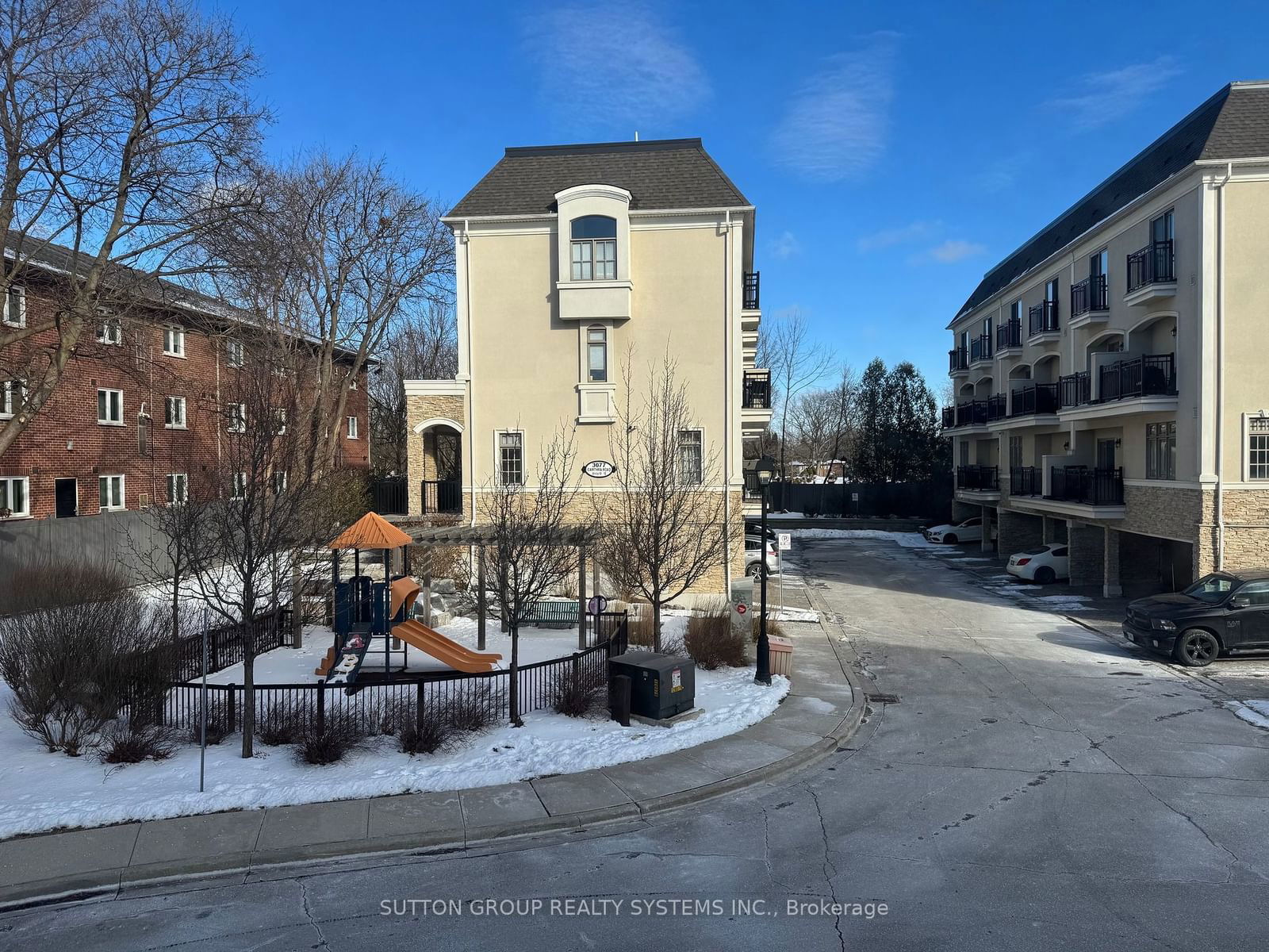 3071 Cawthra Rd, unit 2 for sale