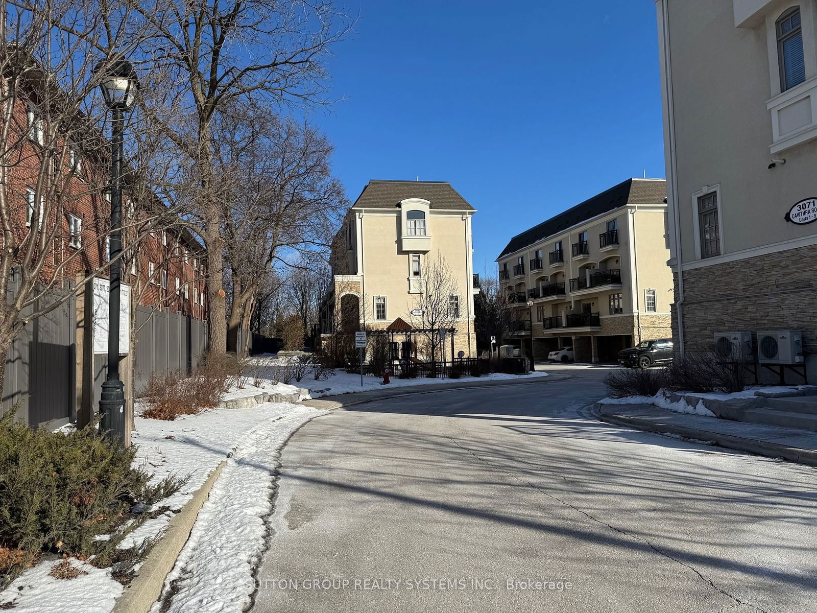 3071 Cawthra Rd, unit 2 for sale