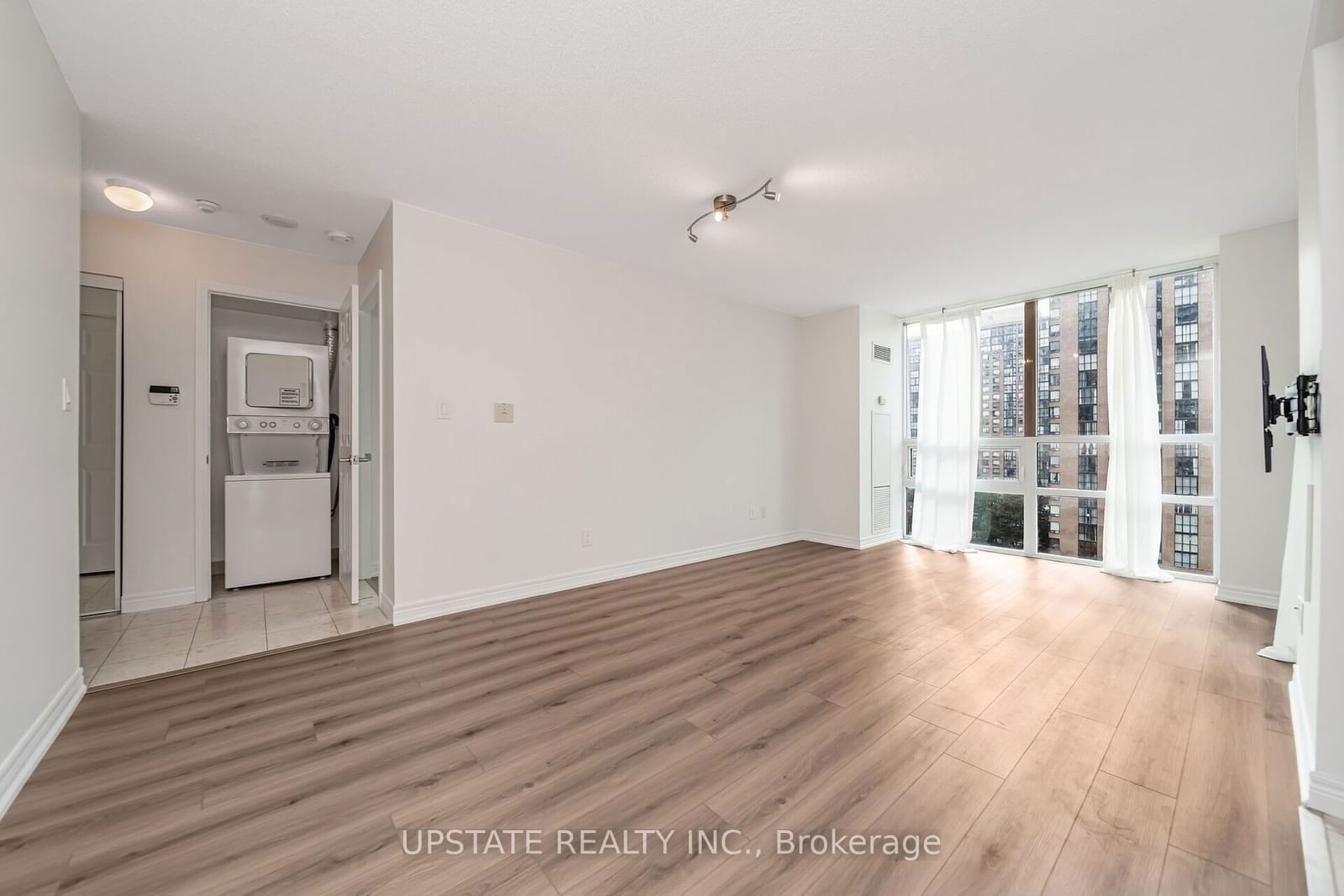 208 Enfield Pl, unit 1008 for rent