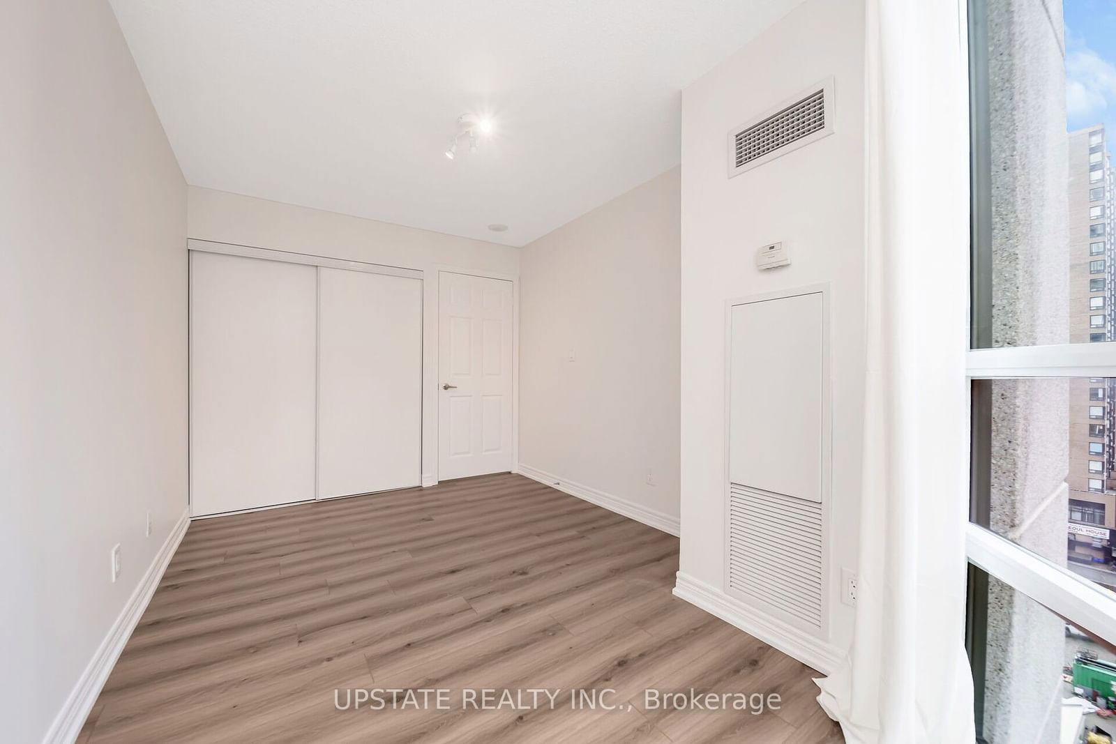 208 Enfield Pl, unit 1008 for rent