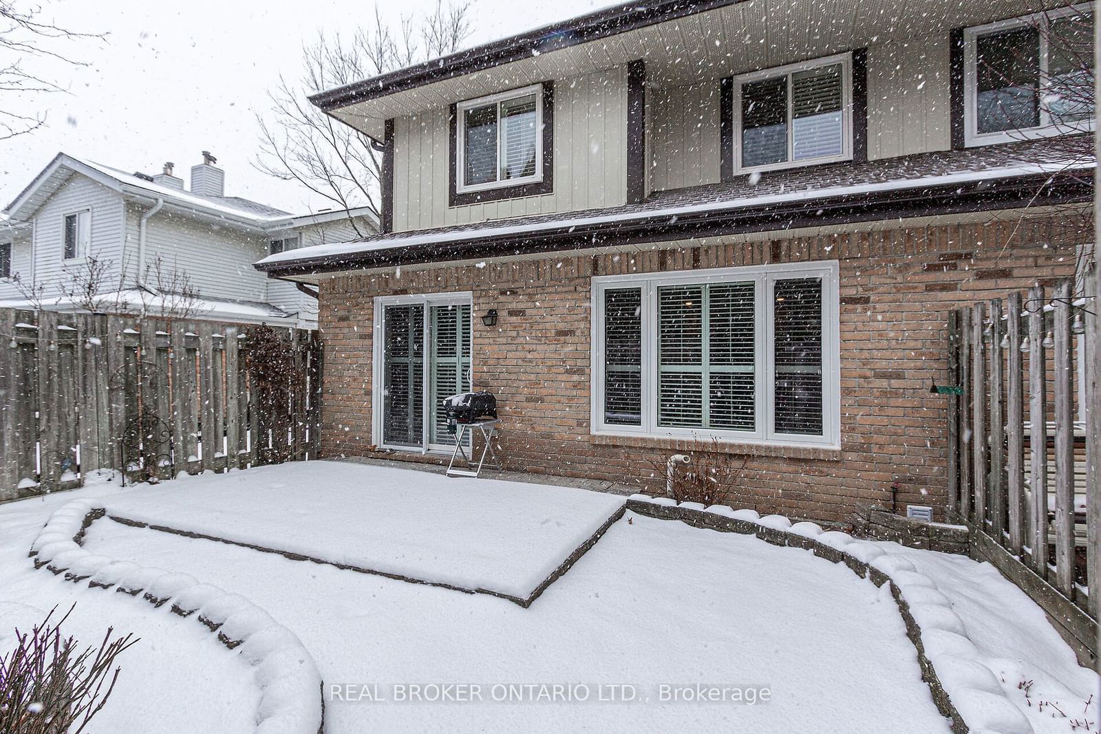 Villas of Nelson Heights, Burlington, Toronto