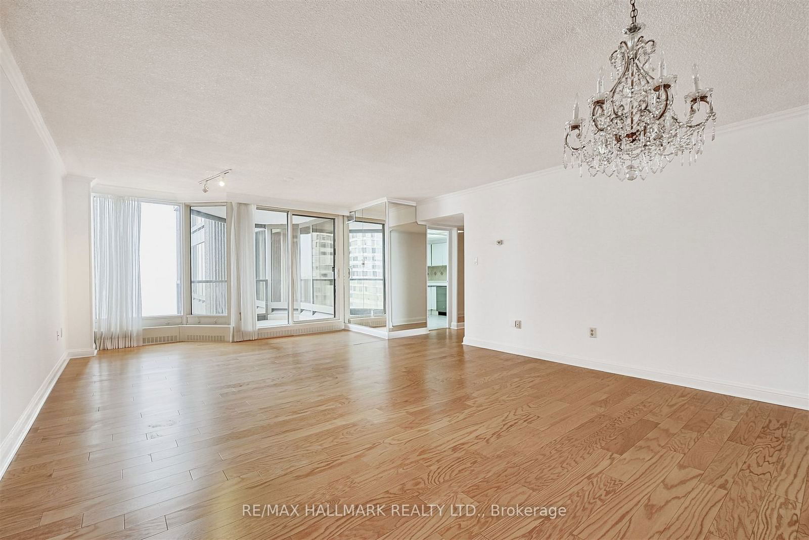 2045 Lake Shore Blvd W, unit 2706 for sale