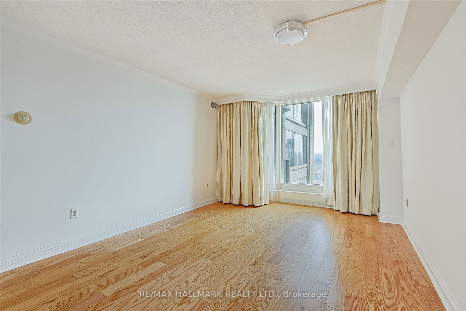 2045 Lake Shore Blvd W, unit 2706 for sale