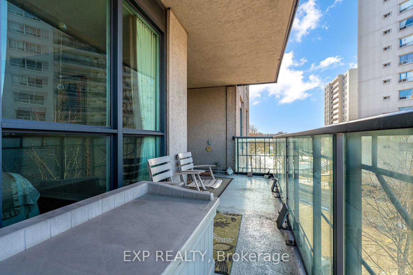 The Fountains of Edenbridge Condos, Etobicoke, Toronto