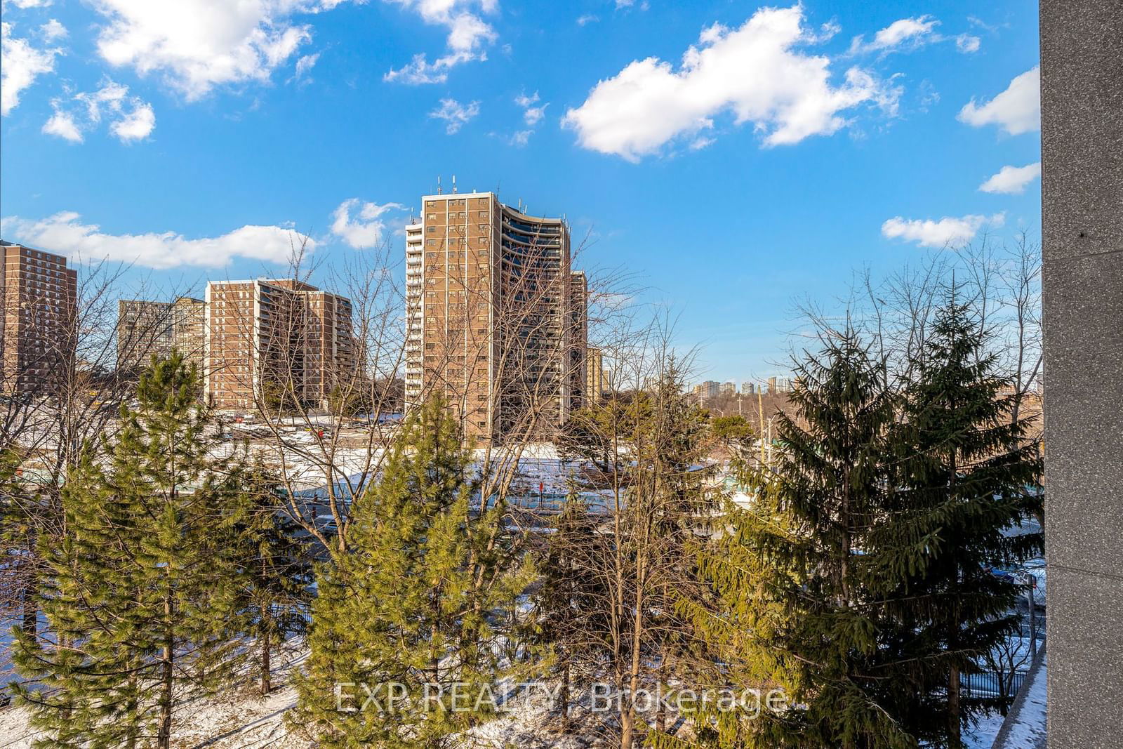 The Fountains of Edenbridge Condos, Etobicoke, Toronto