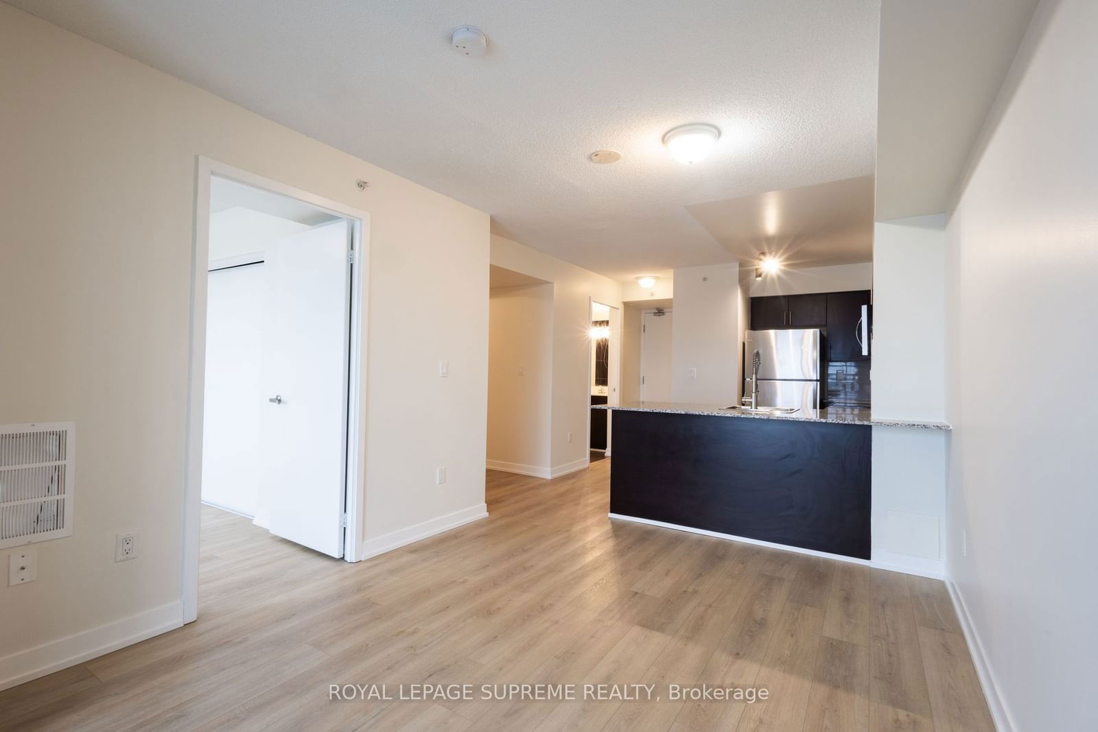 1420 Dupont St, unit 1006 for rent