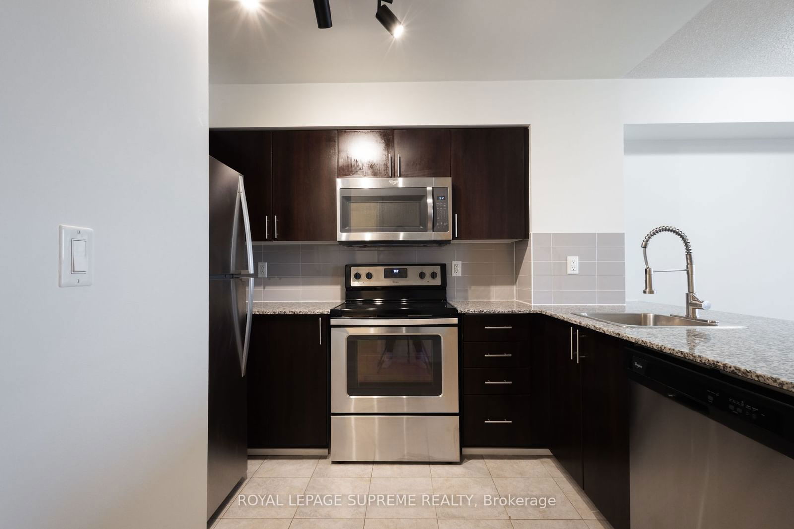 1420 Dupont St, unit 1006 for rent