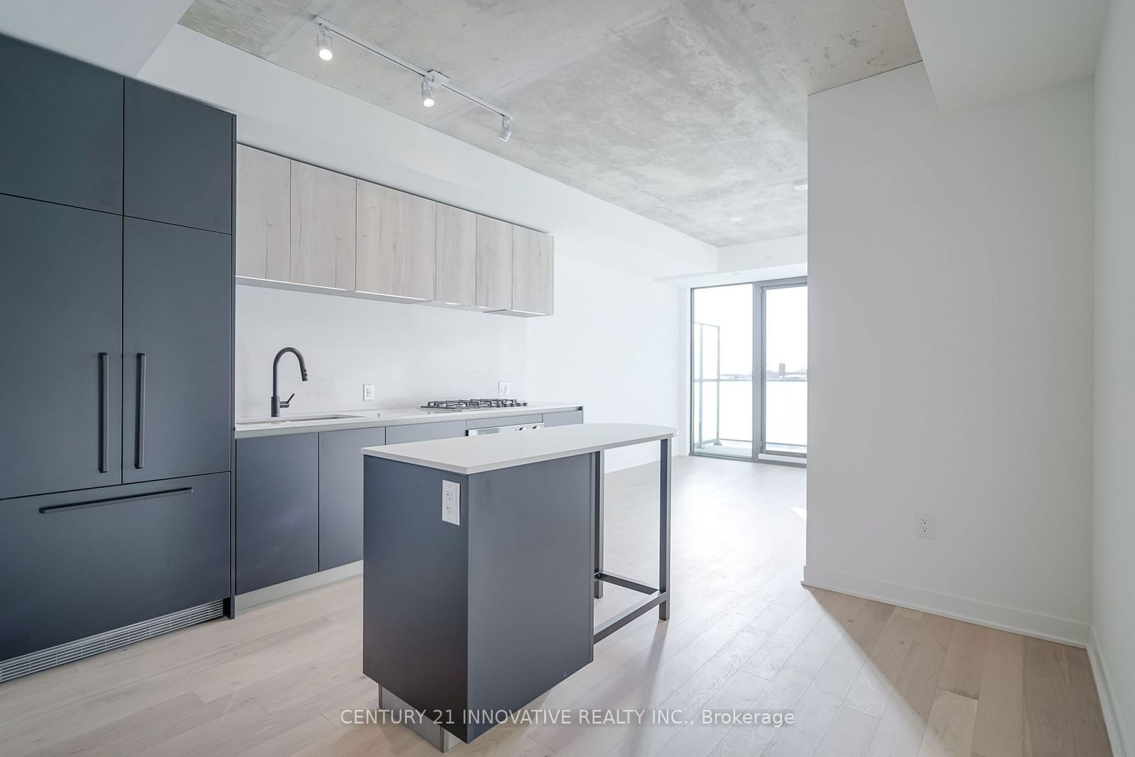 2625 Dundas St W, unit 503 for rent