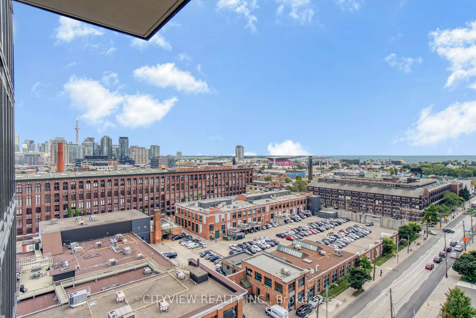 270 Dufferin St, unit 1104 for sale