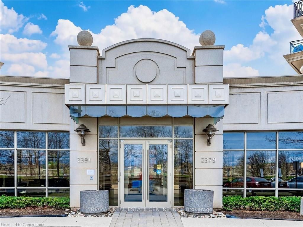 The Courtyard Residences, Oakville, Toronto