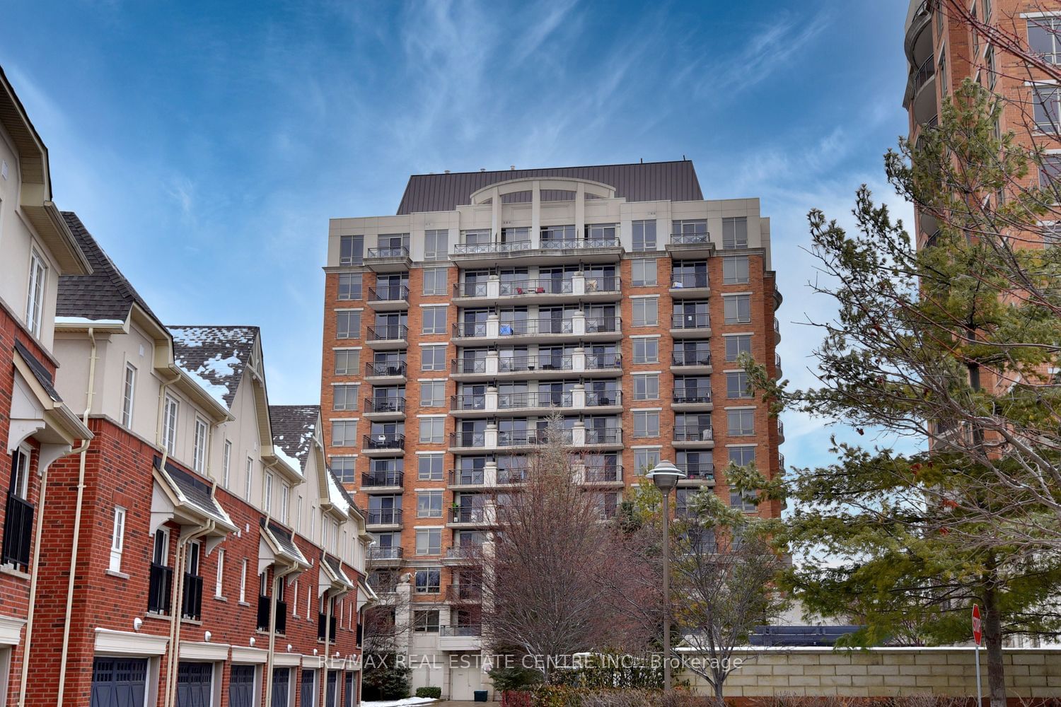 The Courtyard Residences, Oakville, Toronto