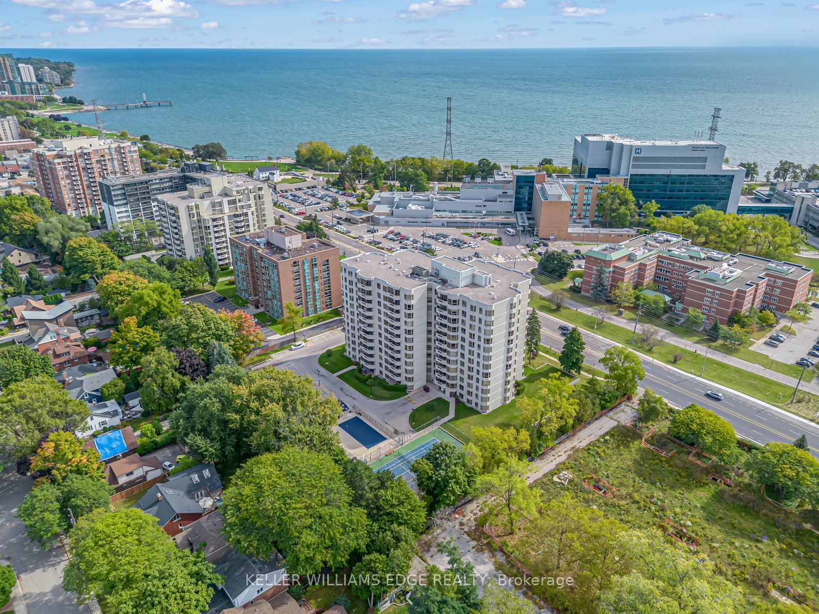 1201 North Shore Blvd E, unit 606 for sale