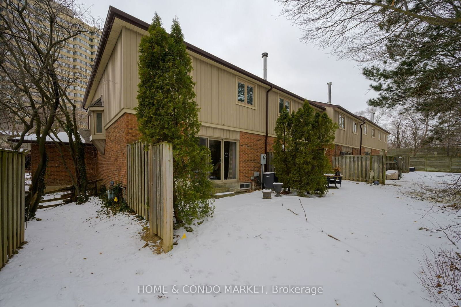 1200 Walden Circle Townhomes, Mississauga, Toronto