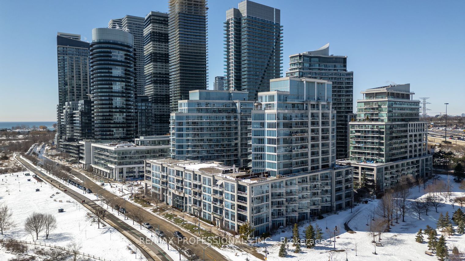 Explorer At Waterview Condos, Etobicoke, Toronto