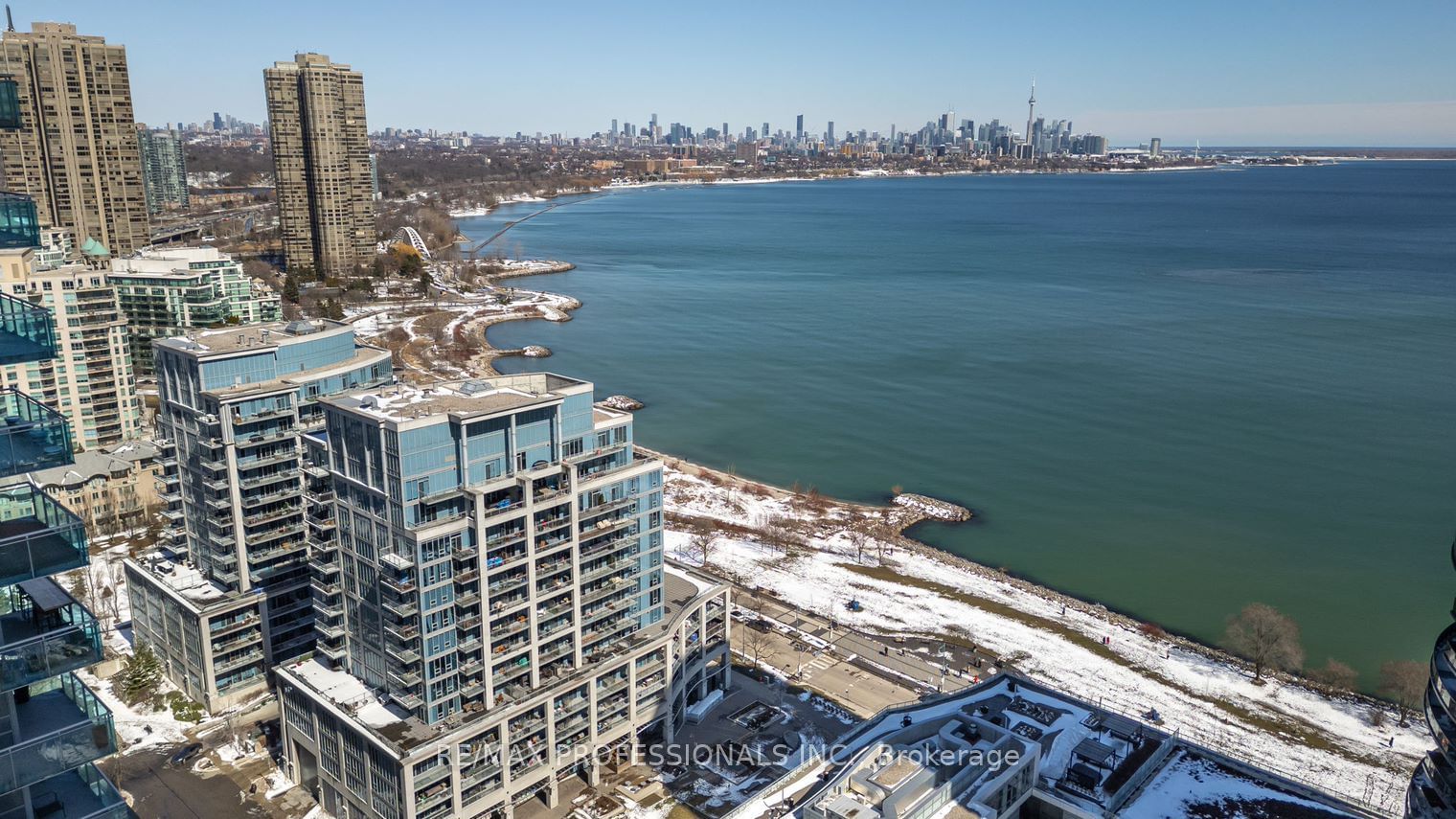 Explorer At Waterview Condos, Etobicoke, Toronto