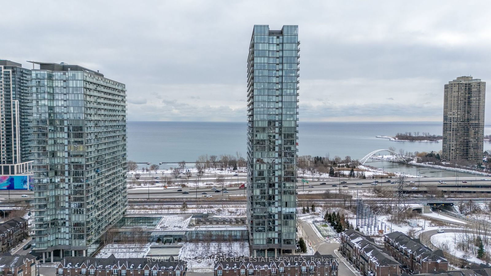 105 The Queensway, unit 1514 for rent