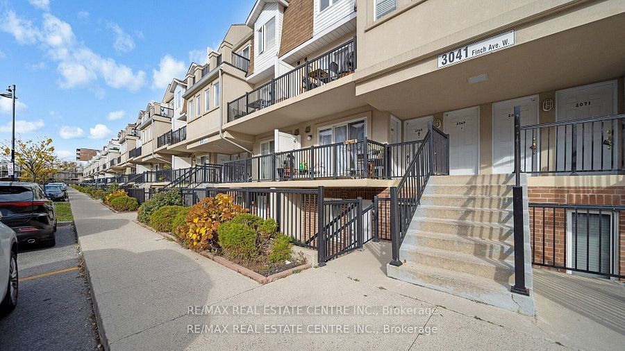 3041 Finch Ave W, unit 2067 for sale