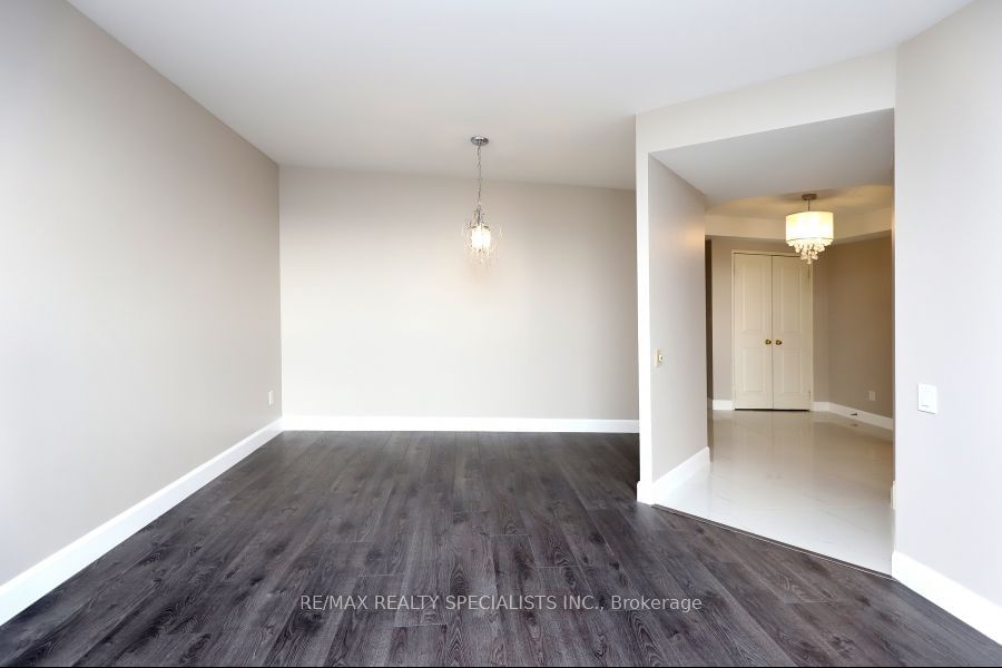 1800 The Collegeway, unit 901 for rent