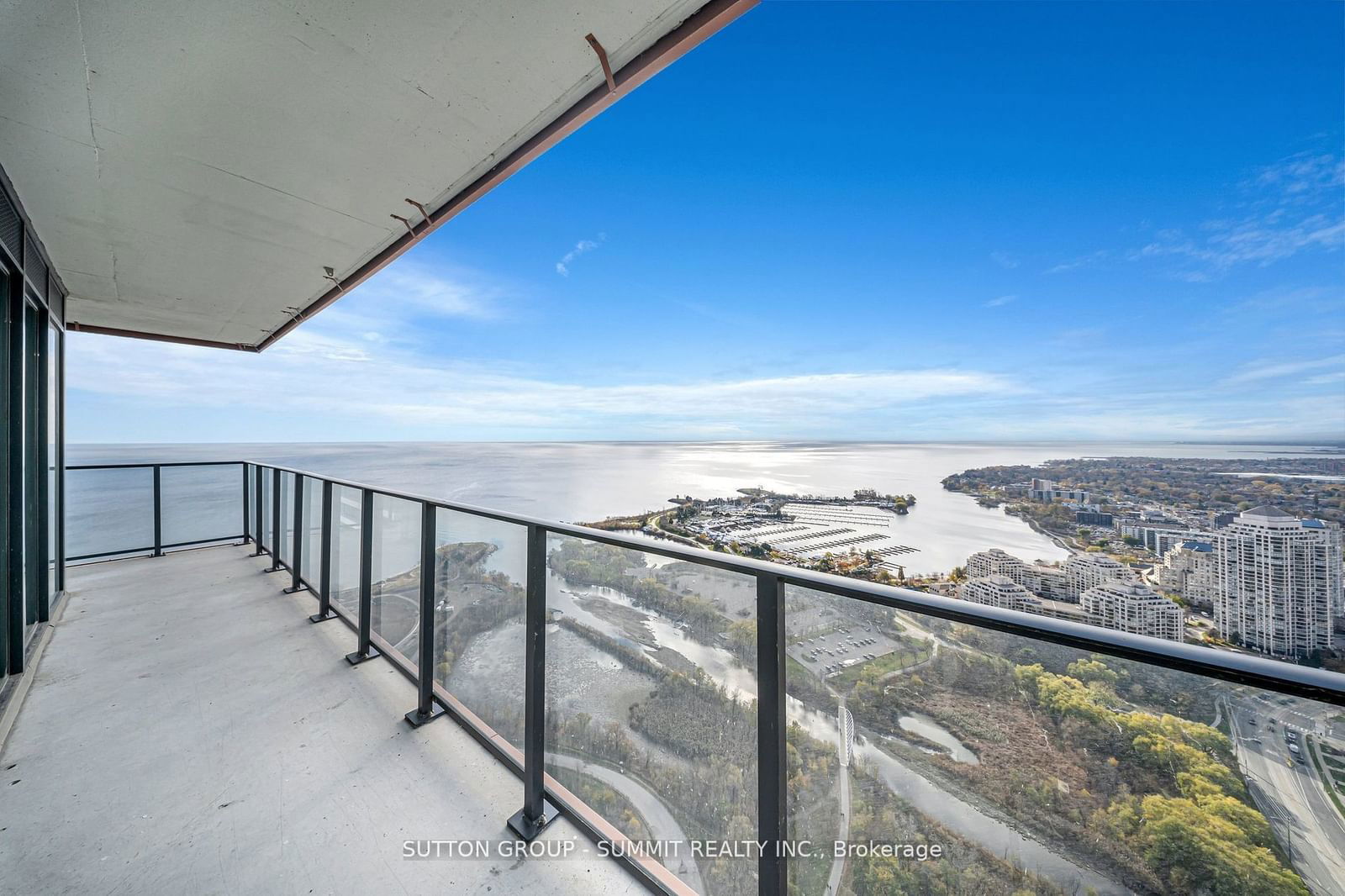 Sky Tower at Eau Du Soleil Condos, Etobicoke, Toronto