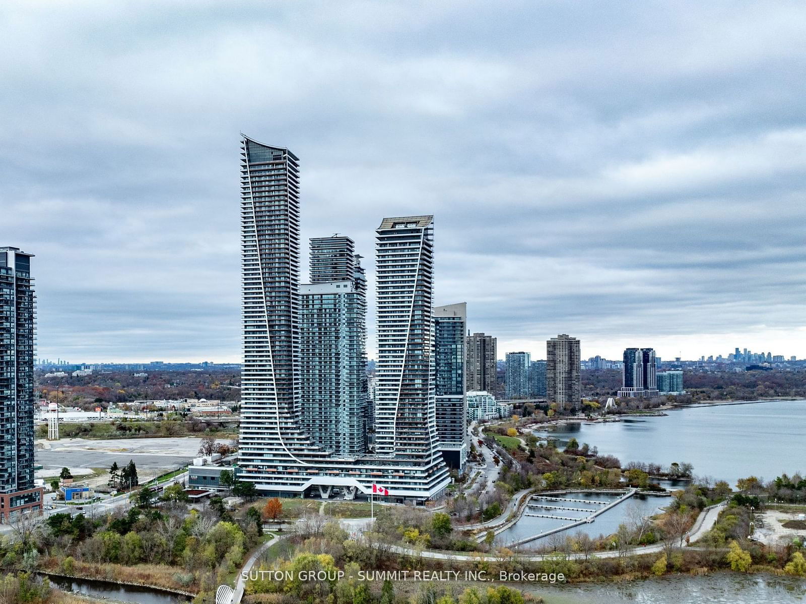 Sky Tower at Eau Du Soleil Condos, Etobicoke, Toronto