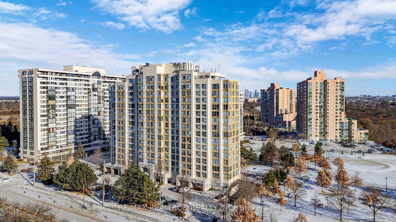 Rowntree Mill Condos, Etobicoke, Toronto